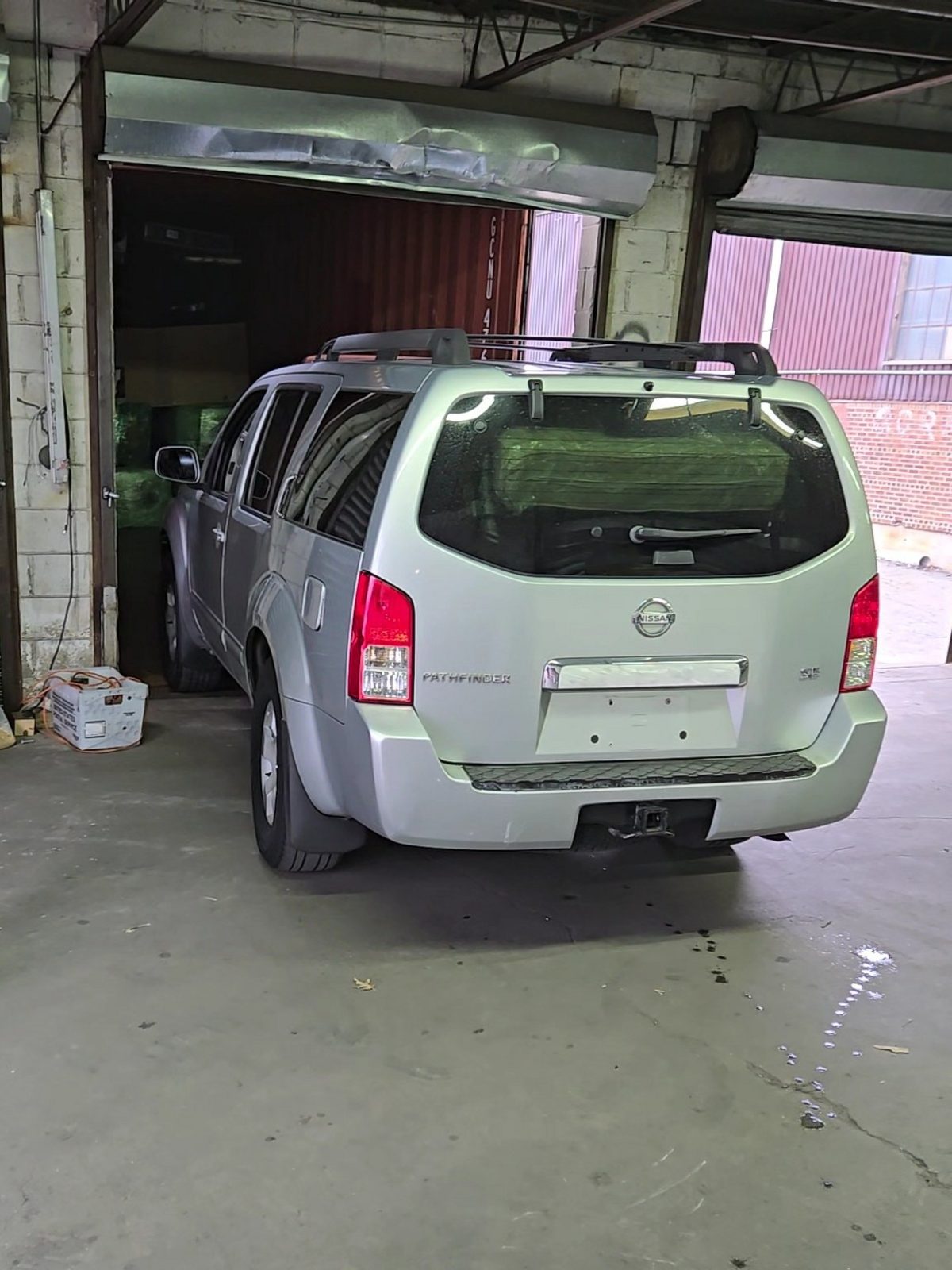Nissan Pathfinder prêt à partir au dépôt